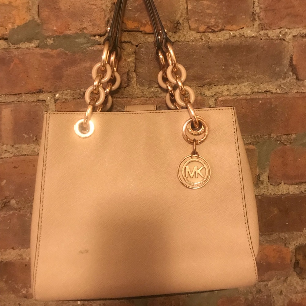 MIchael Kors purse